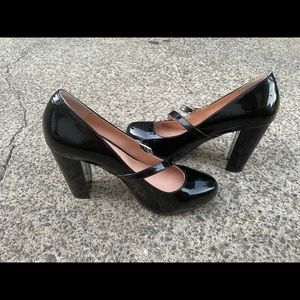 Julianne Hough. Size6 Black Patent Leather Heel